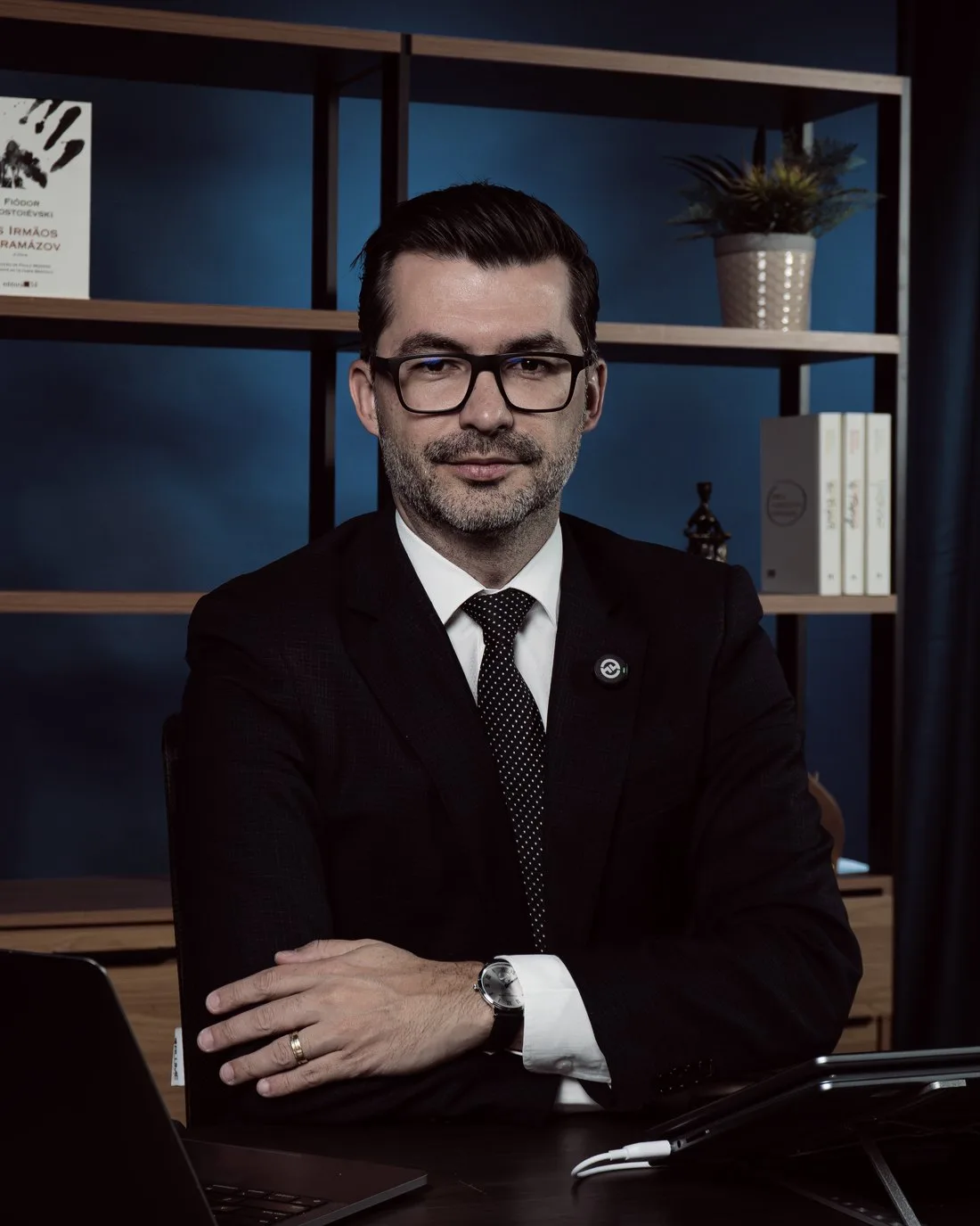 Jaylton Lopes Jr no escritório