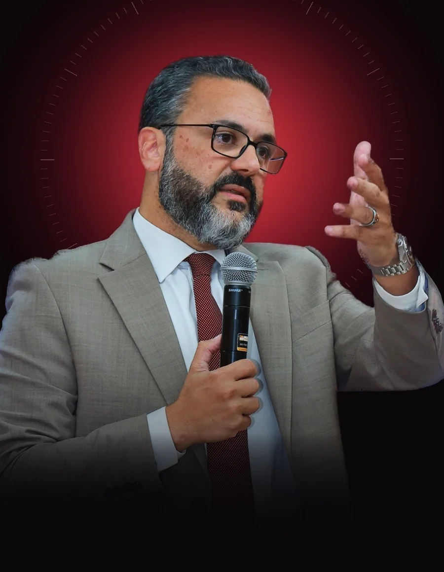 André Santa Cruz